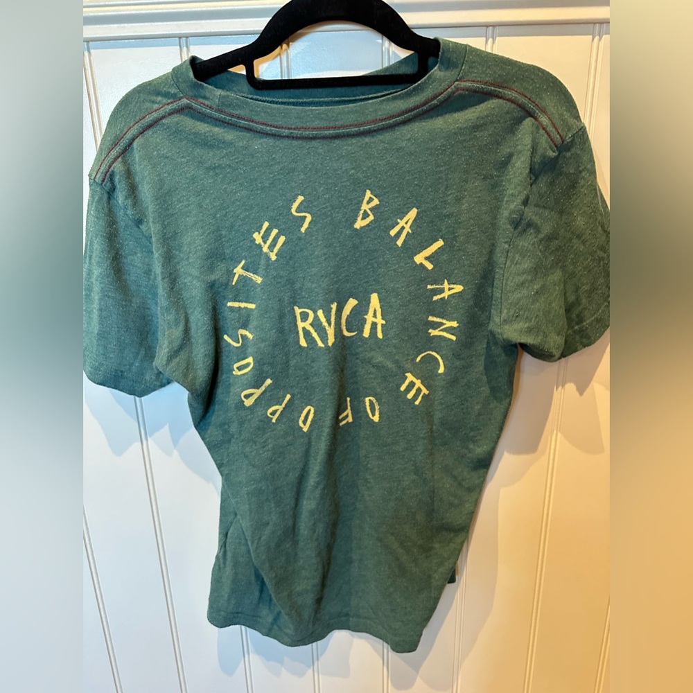 RVCA Boys Size Medium Green Short Sleeve Tee Shirt Yellow Balance of Opp…